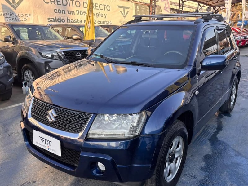 Suzuki GRAND NOMADE GLX 2.0 2011