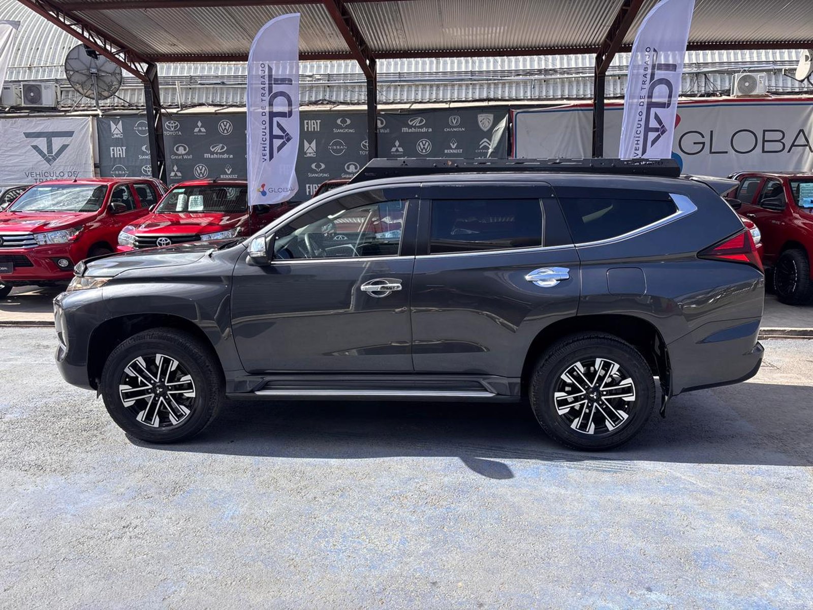 Mitsubishi MONTERO SPORT 2022 - Imagen 4 de 10