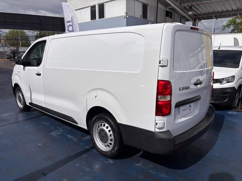 Peugeot EXPERT Premium Long 2.0 HDi 2023 - Imagen 6 de 10