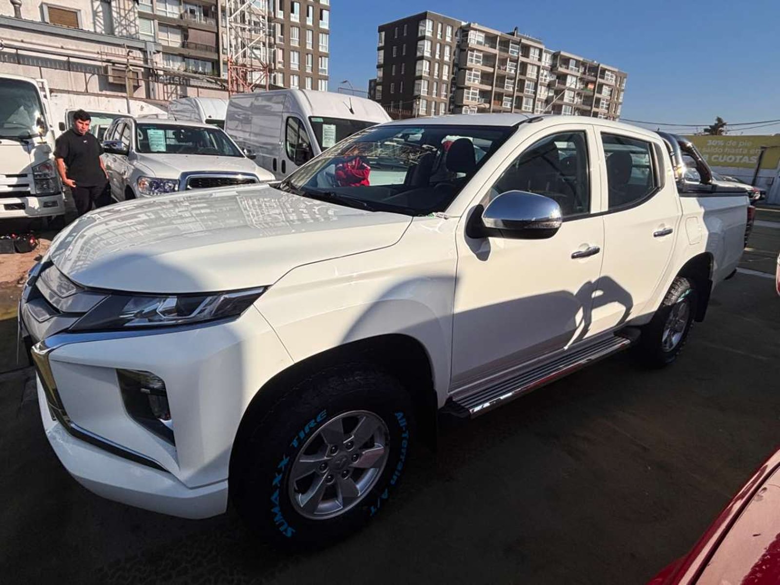 Mitsubishi L200 KATANA CR 2.4 2023 - Foto 5 de 10