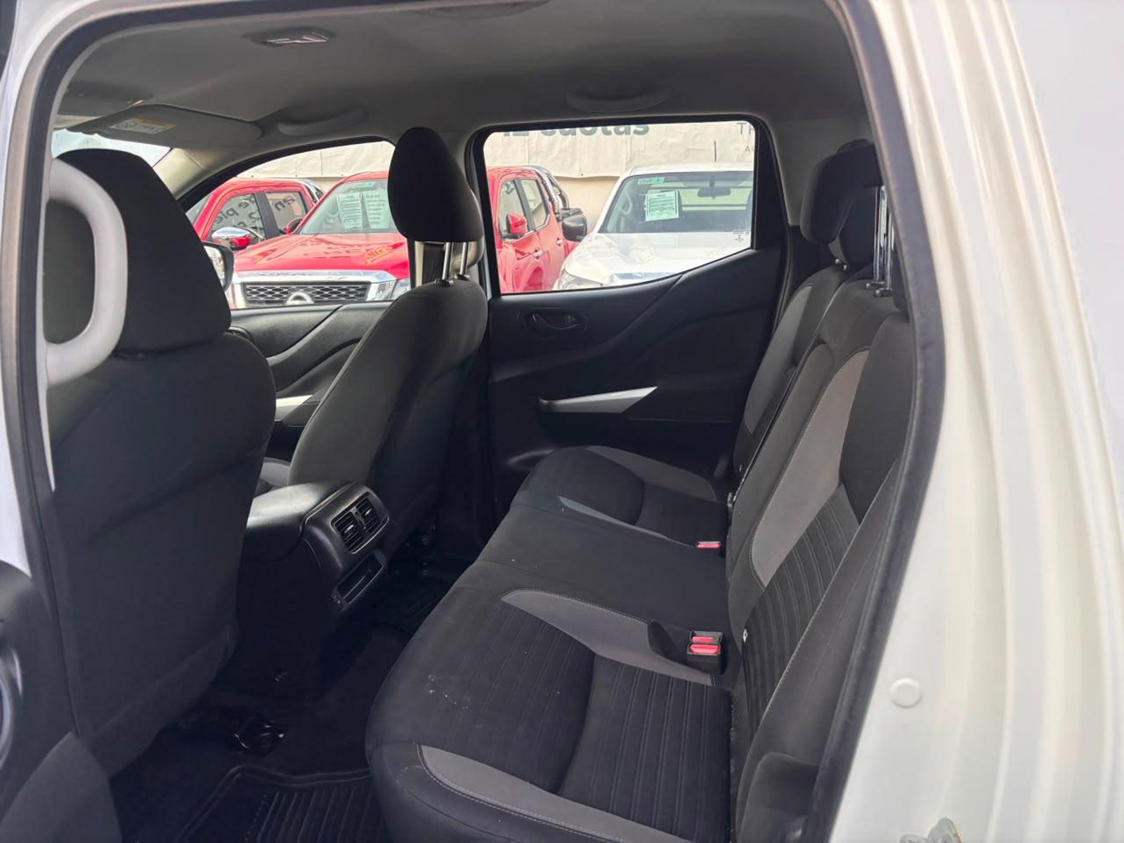 Nissan NAVARA SE 4X4 2.3 2022 - Imagen 9 de 10