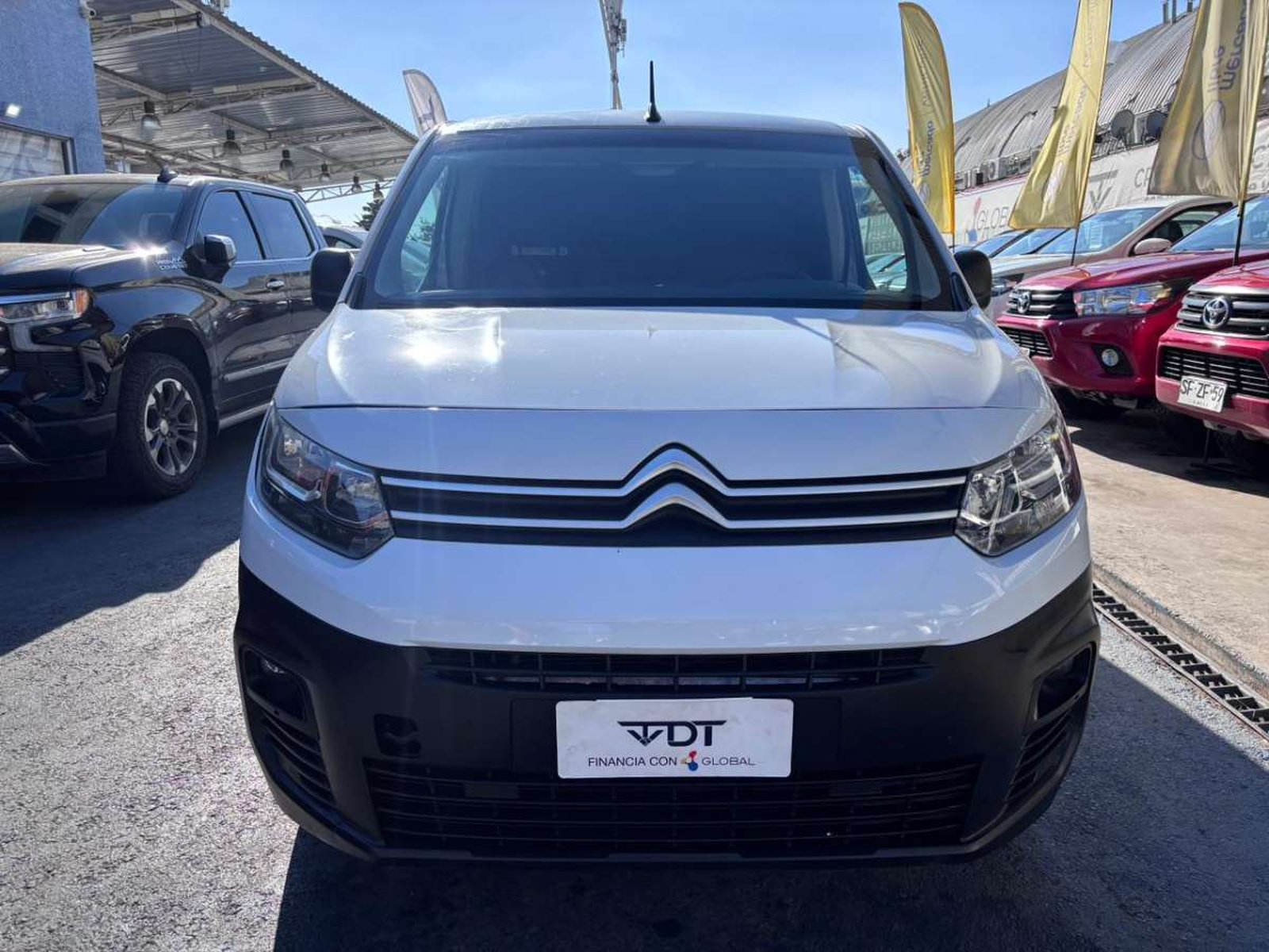 Citroën BERLINGO 1.5 2024 - Foto 2 de 10