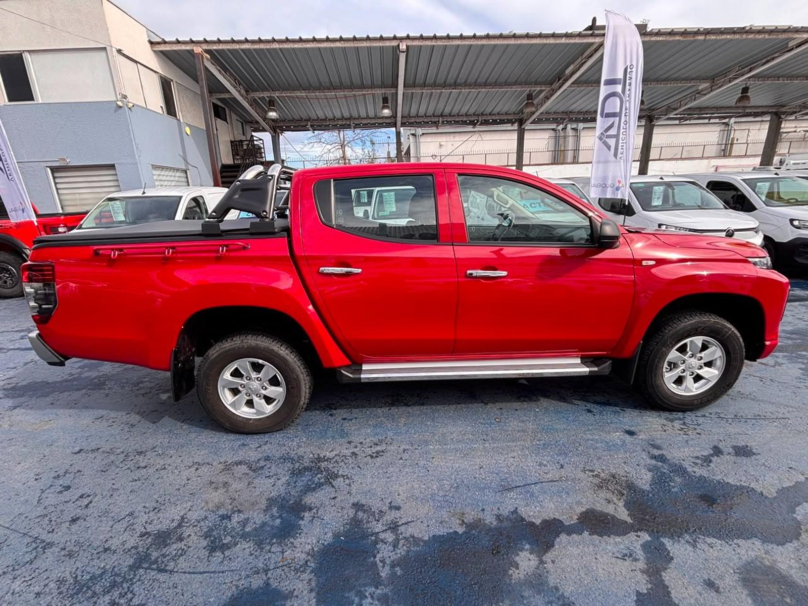 Mitsubishi L200 2023 - Foto 4 de 10