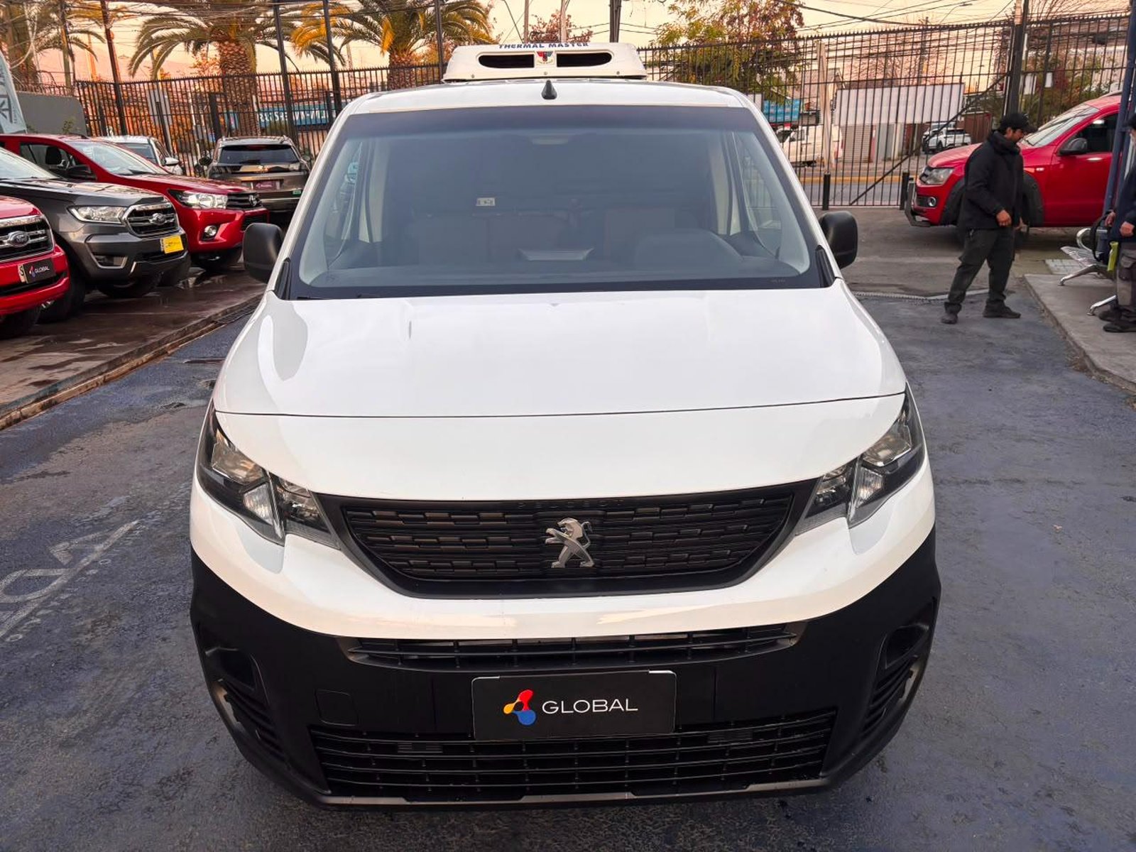 Peugeot PARTNER 2022 - Foto 2 de 10