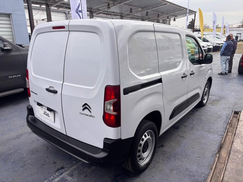 Citroën Berlingo 2024 - Imagen 8 de 10