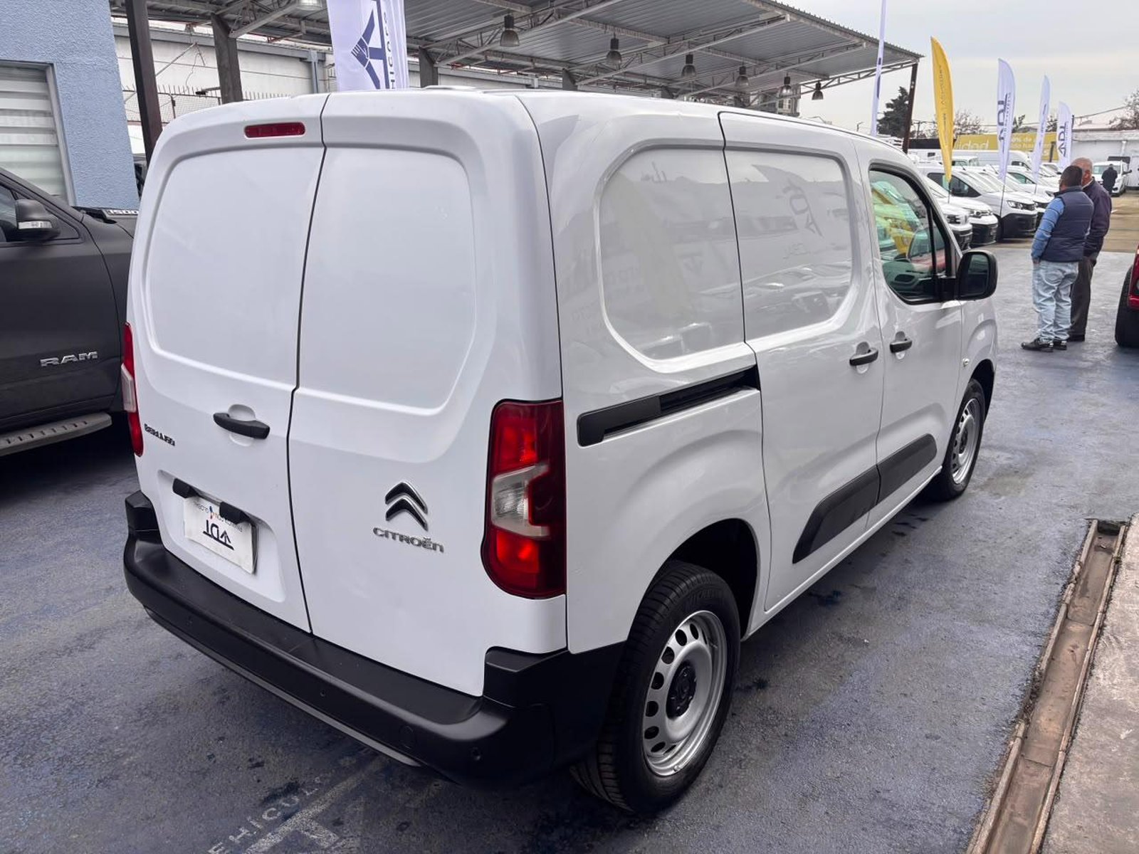 Citroën Berlingo 2024 - Imagen 8 de 10