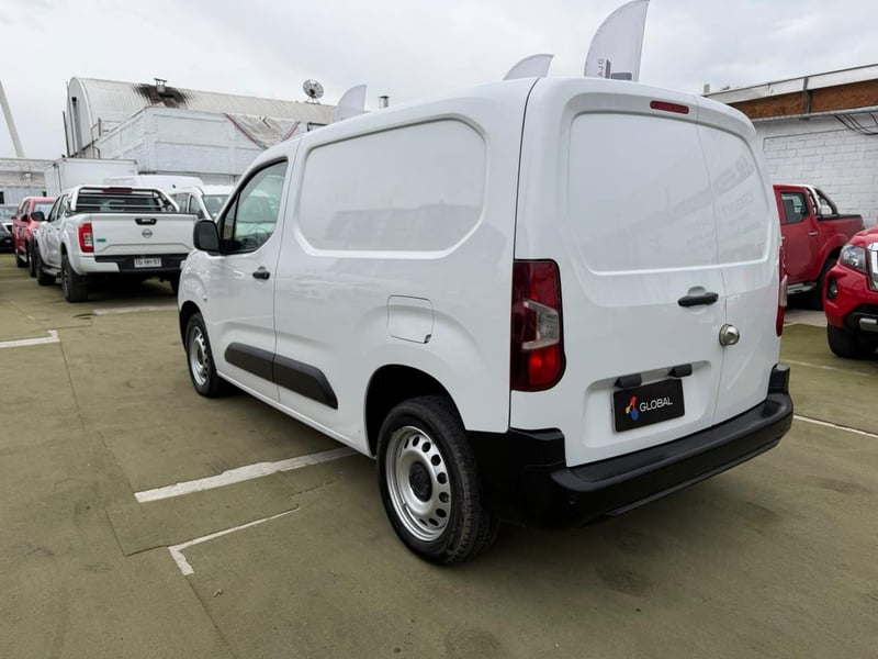 Citroën Berlingo 2023 - Imagen 6 de 10