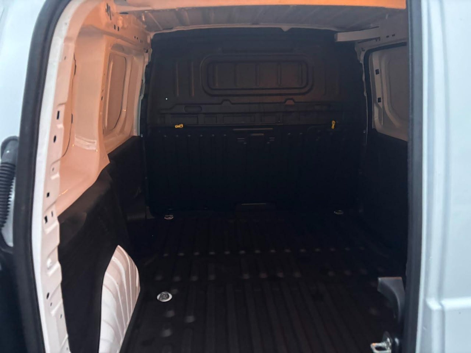 Citroën BERLINGO BLUEHDI 1.5 2024 - Imagen 9 de 10