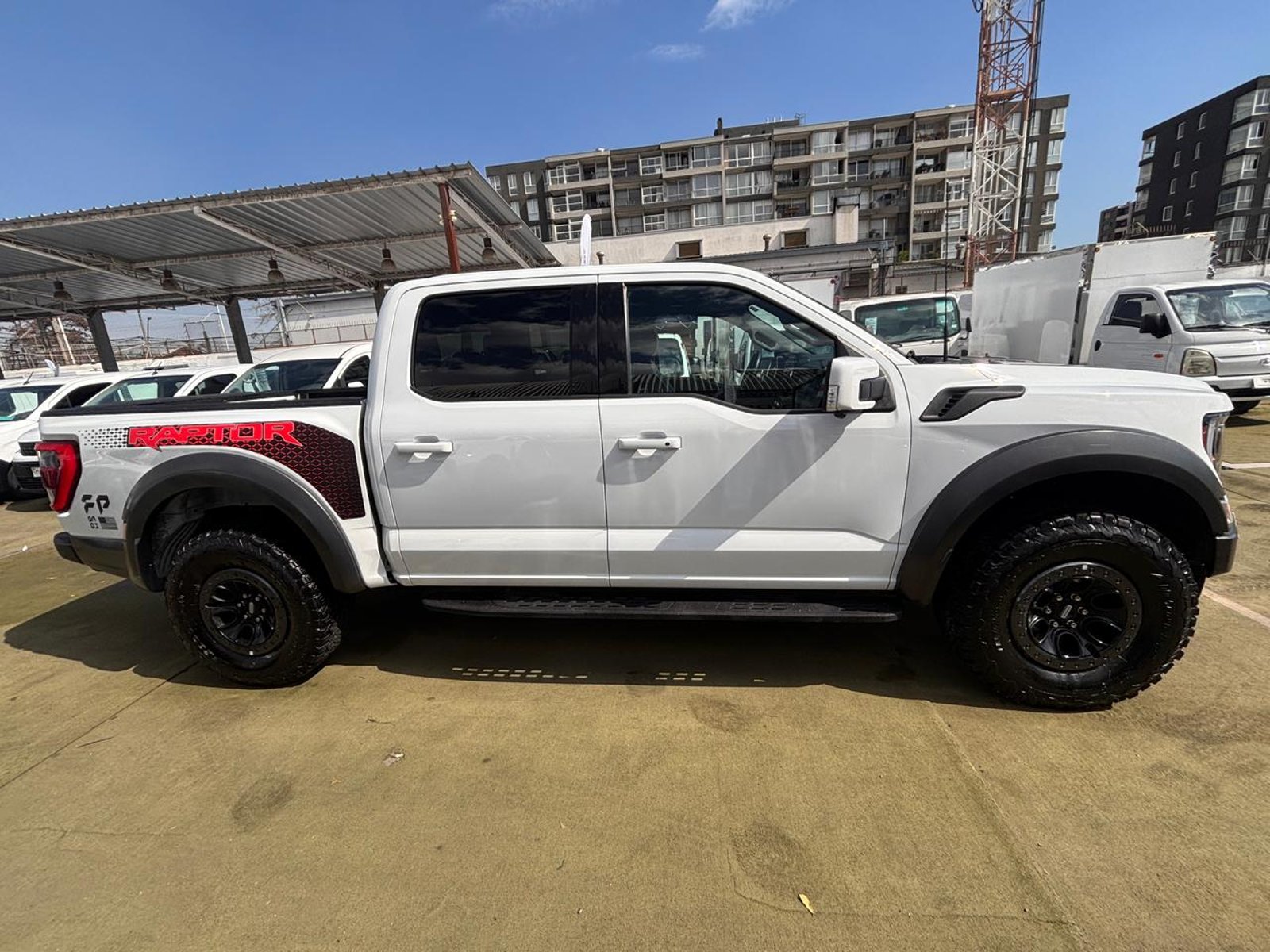 Ford F150 RAPTOR 3.5 AUT 4X4 2024 - Foto 4 de 10