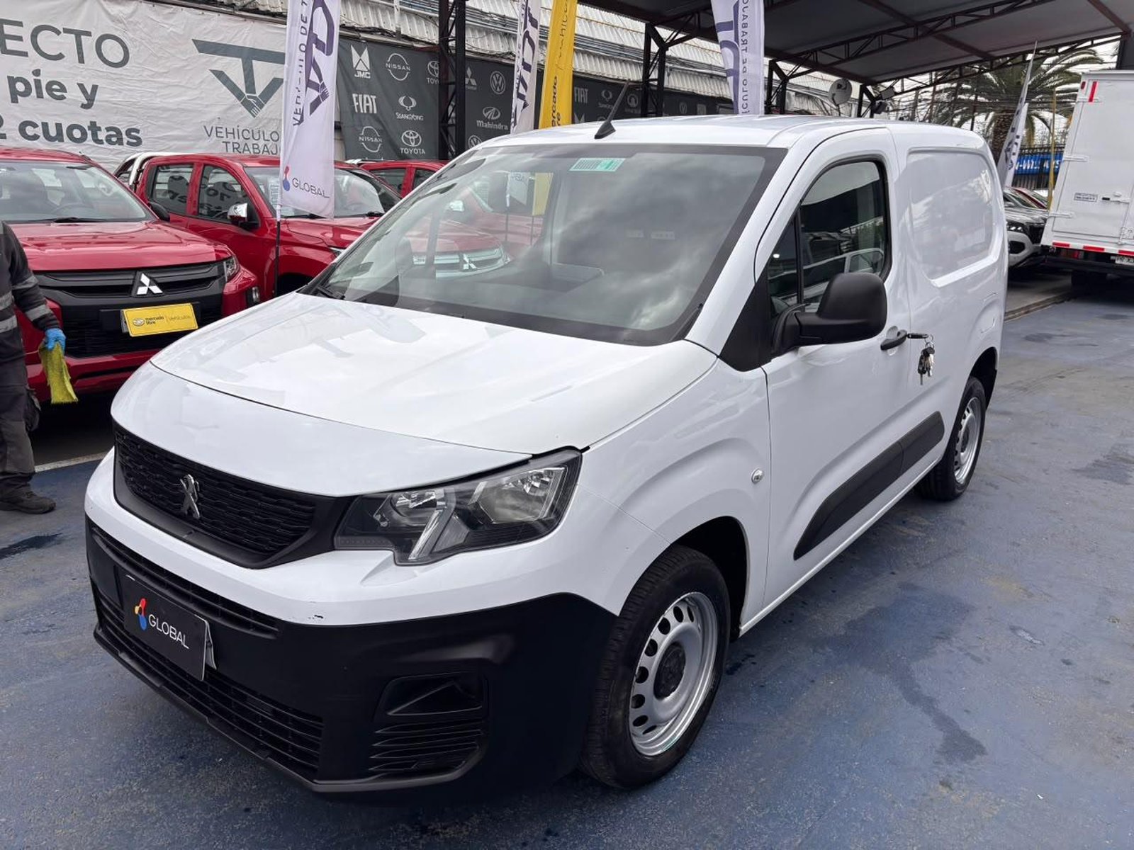 Peugeot NUEVA PARTNER 1.6 HDi 90HP Pack AA EV 2024 - Foto 3 de 10