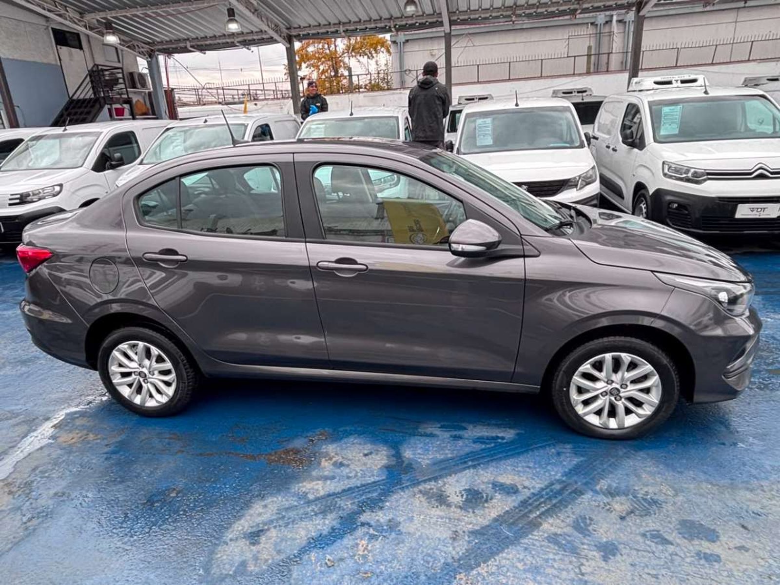 Fiat CRONOS DRIVE 1.8 AUT 2022 - Foto 4 de 10