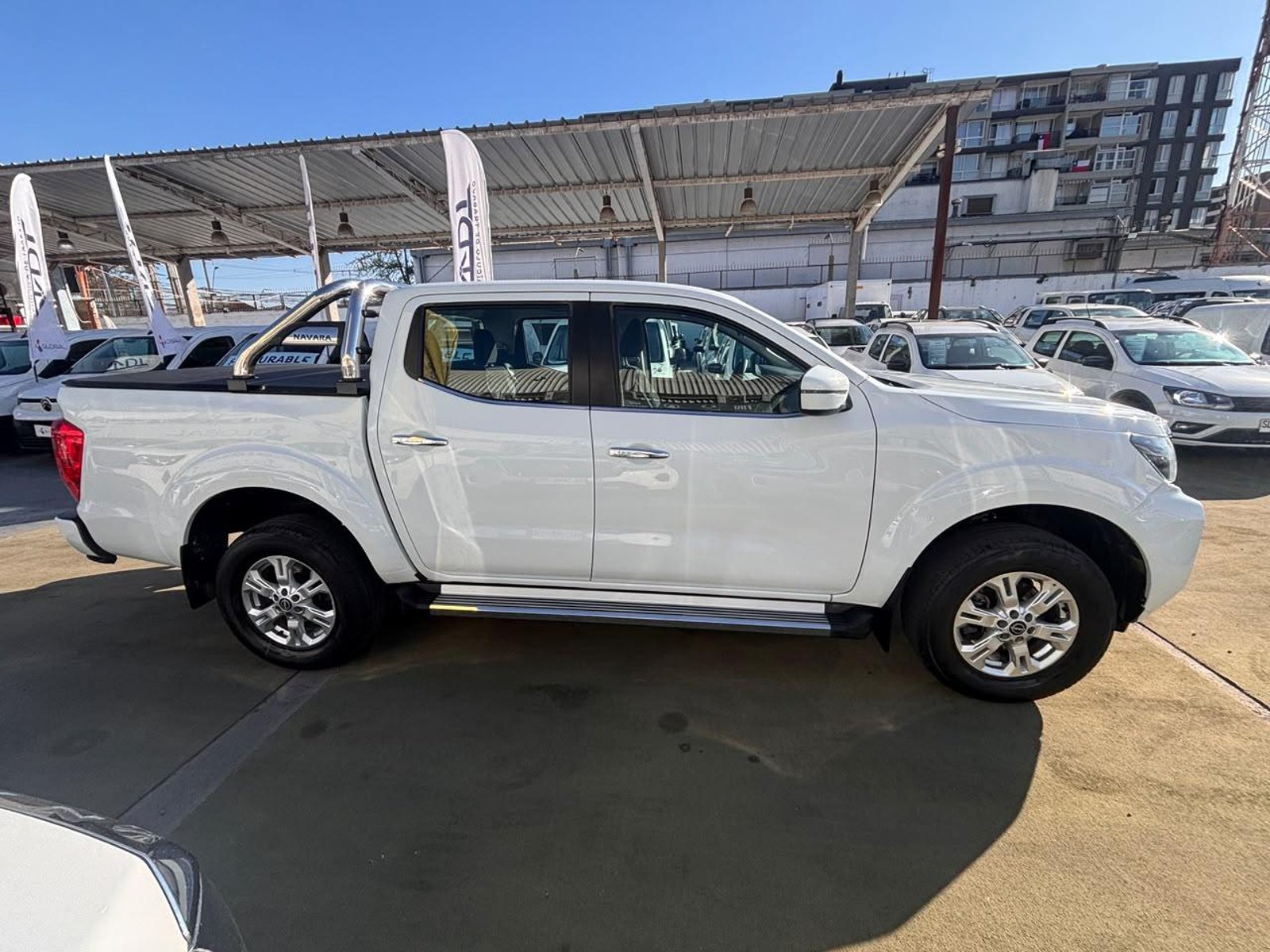 Nissan NAVARA 2024 - Foto 4 de 10