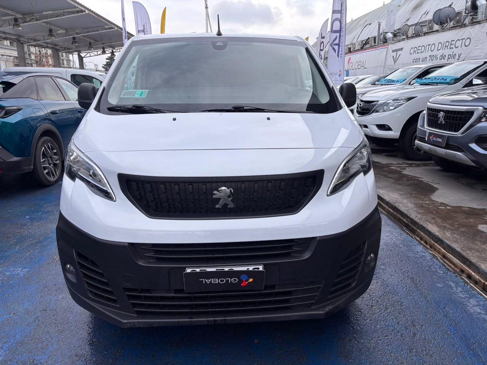 Peugeot EXPERT 2023 - Foto 2 de 10