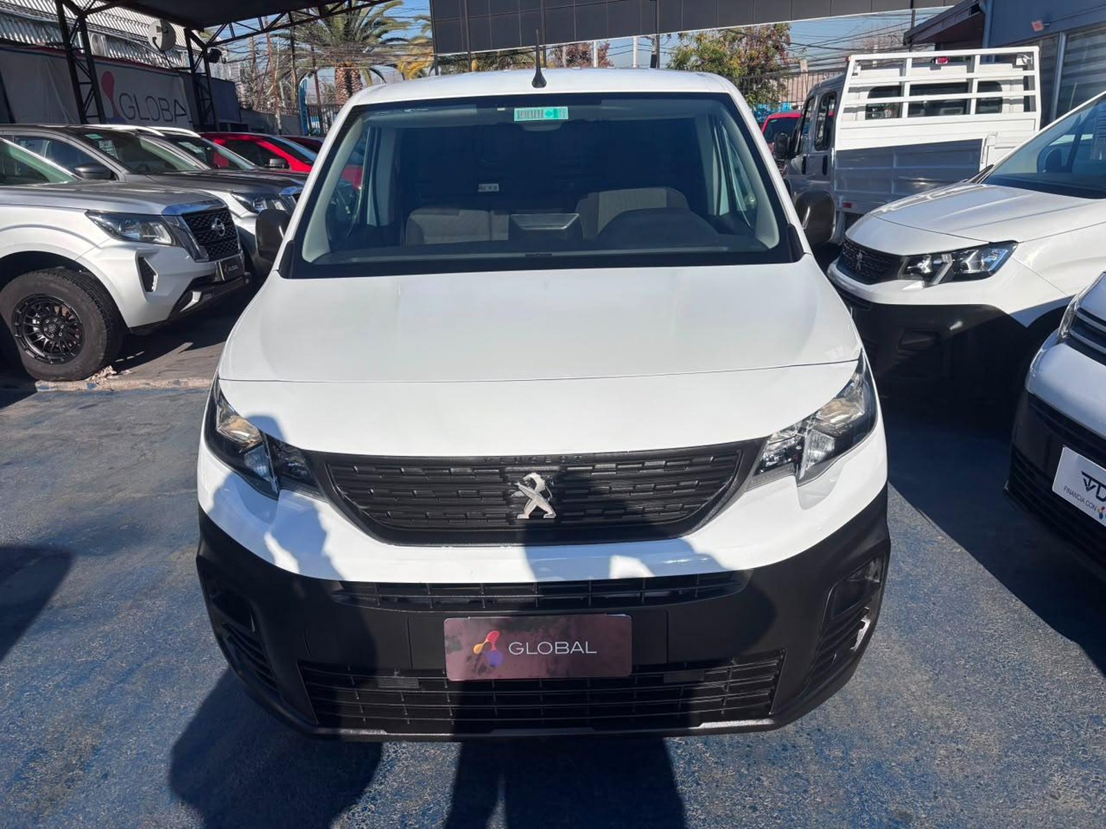 Peugeot PARTNER L1 BLUE HDI 100 1.5 L1 1.5 Diesel 2023 - Foto 2 de 10