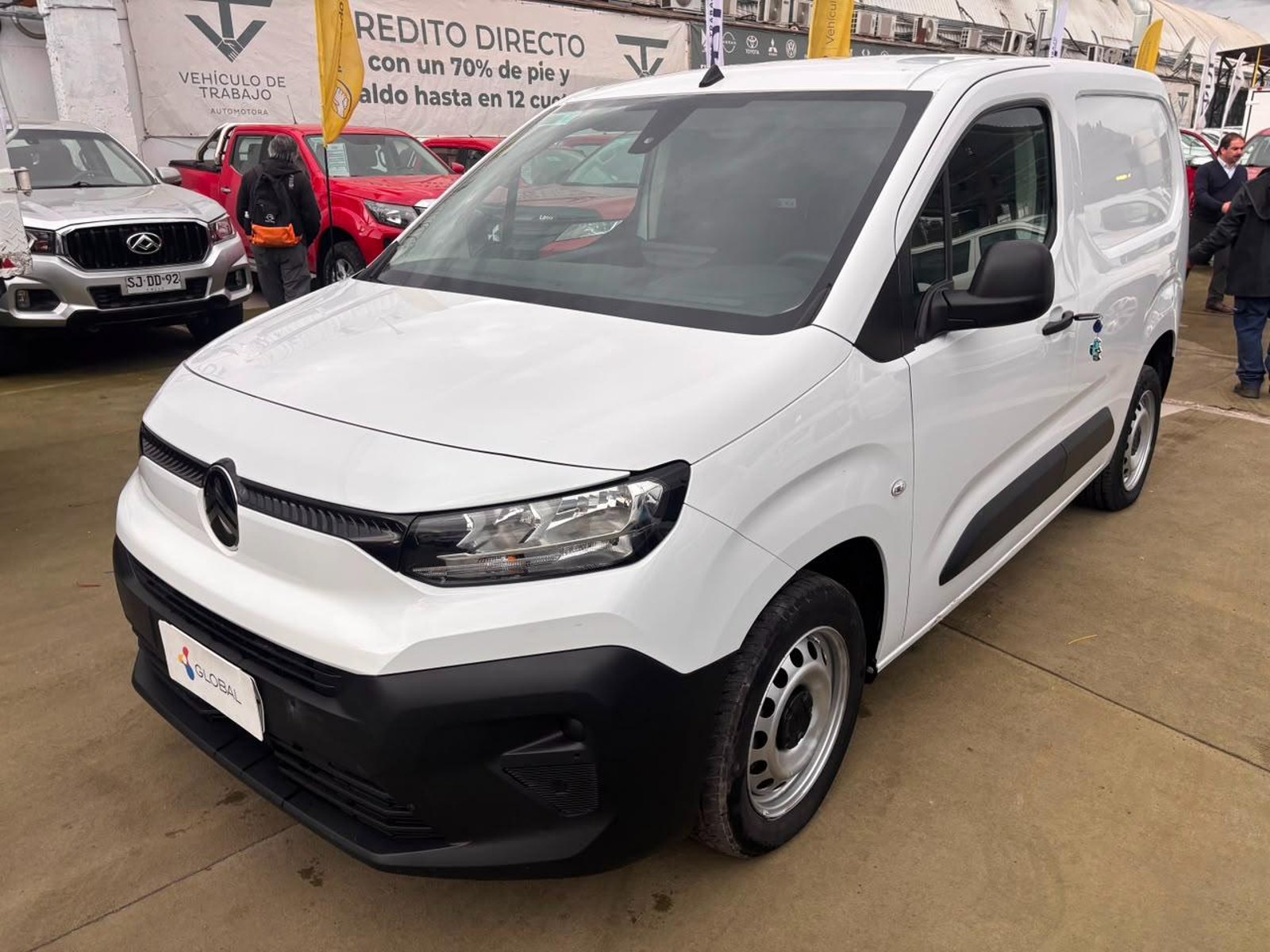 Citroën Berlingo 2025 - Foto 3 de 10