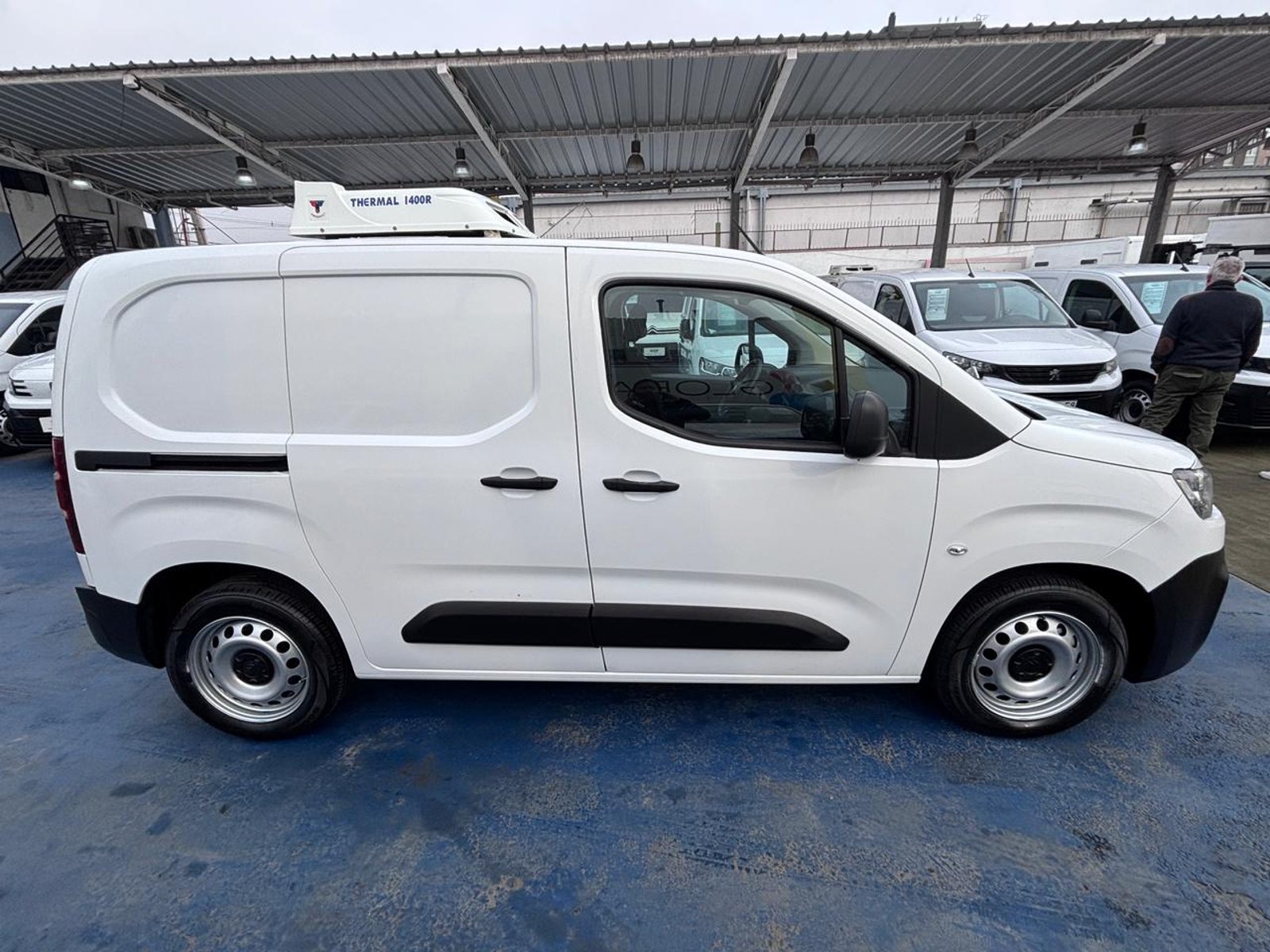 Citroën BERLINGO K9 1.6 2022 - Foto 5 de 10