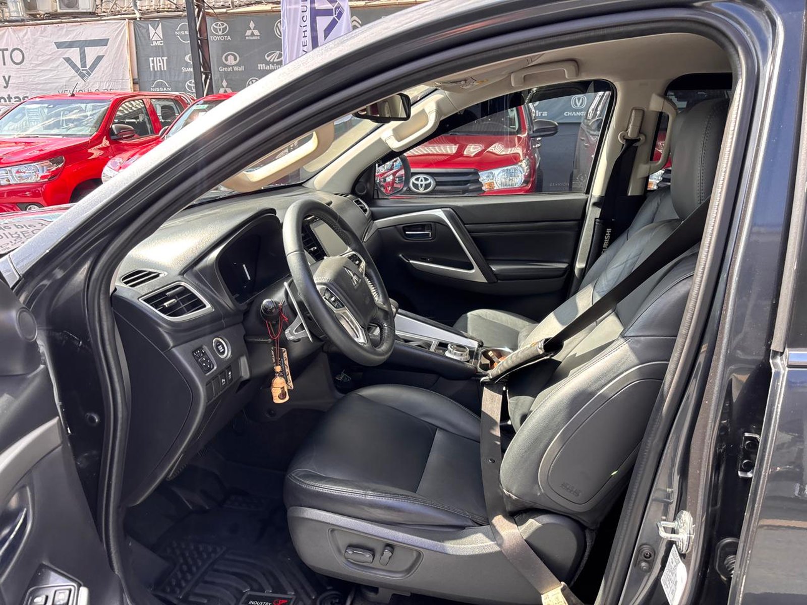 Mitsubishi MONTERO SPORT 2022 - Imagen 10 de 10