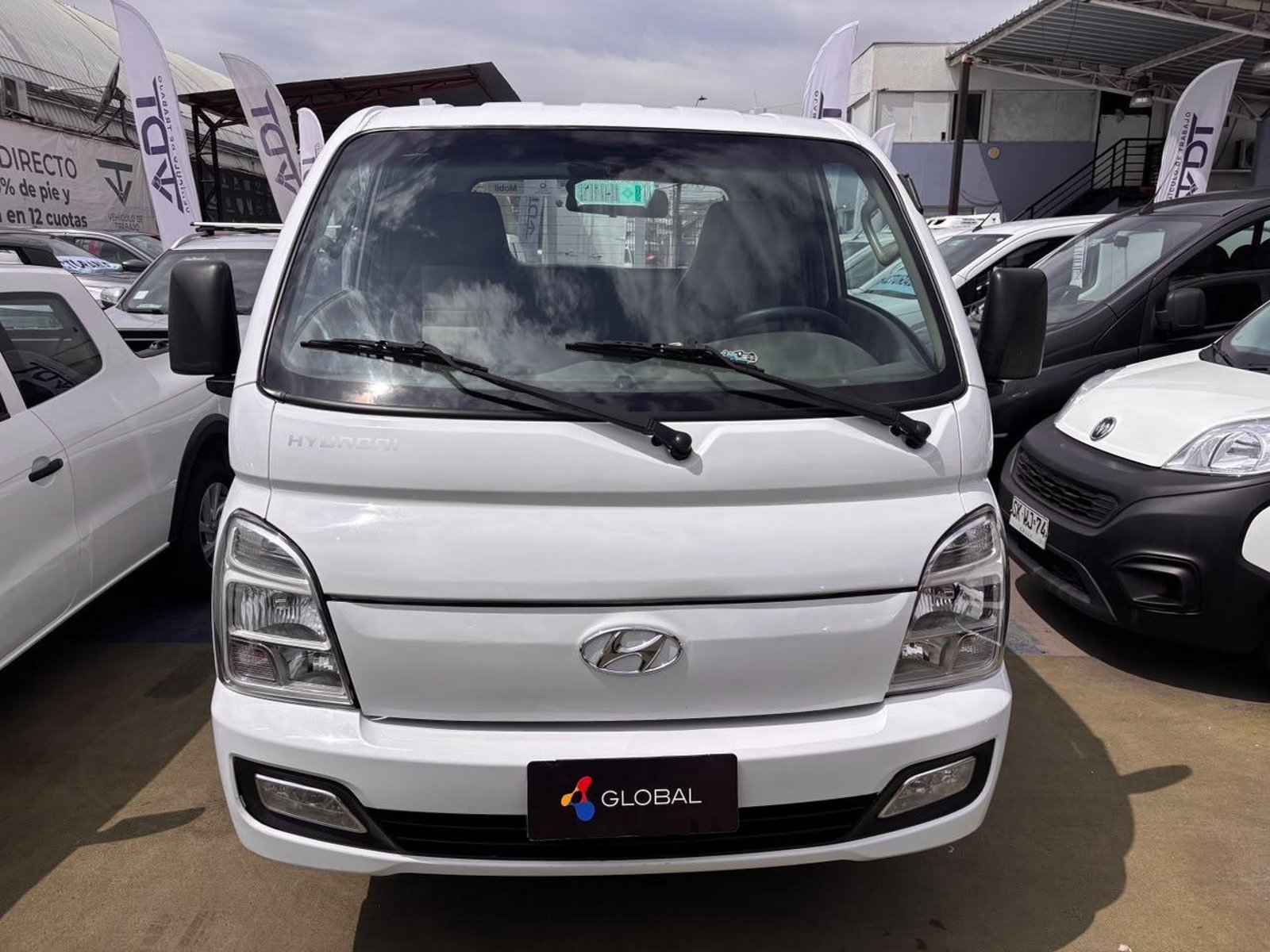 Hyundai PORTER 2022 - Foto 2 de 10