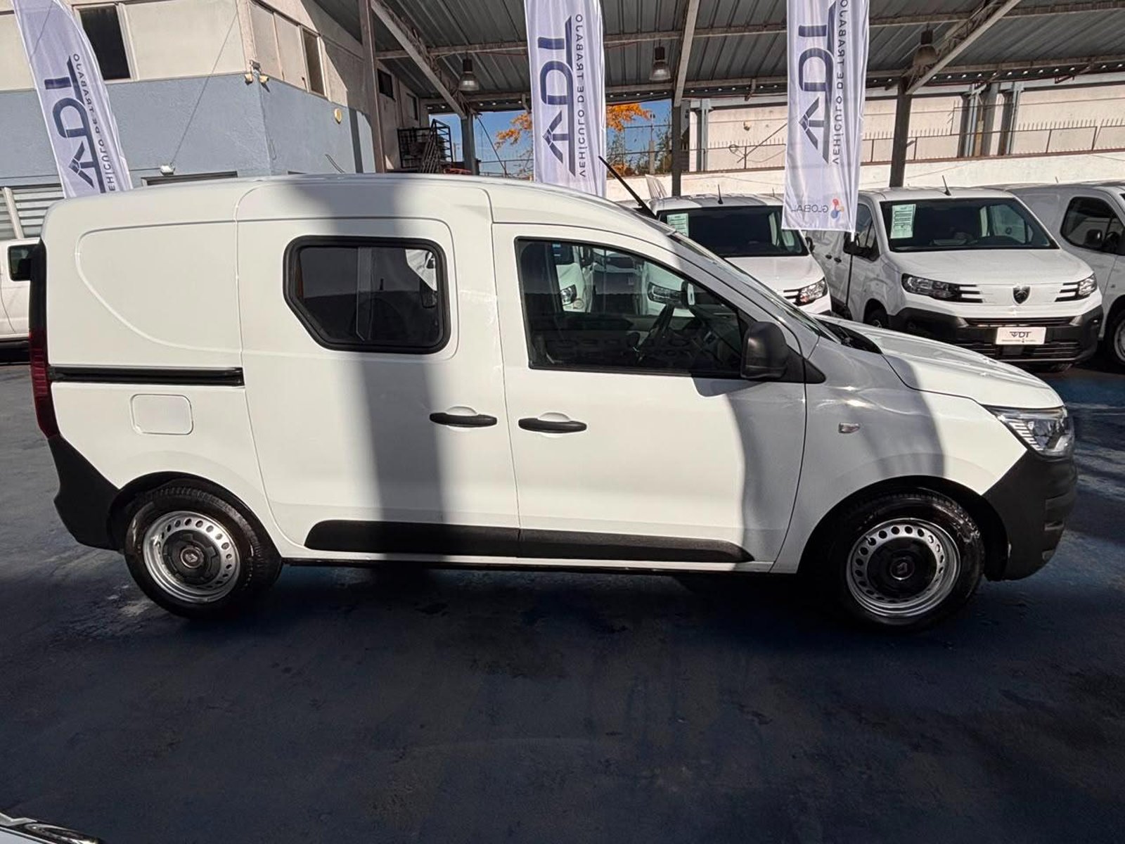 Renault Express 2023 - Imagen 4 de 10