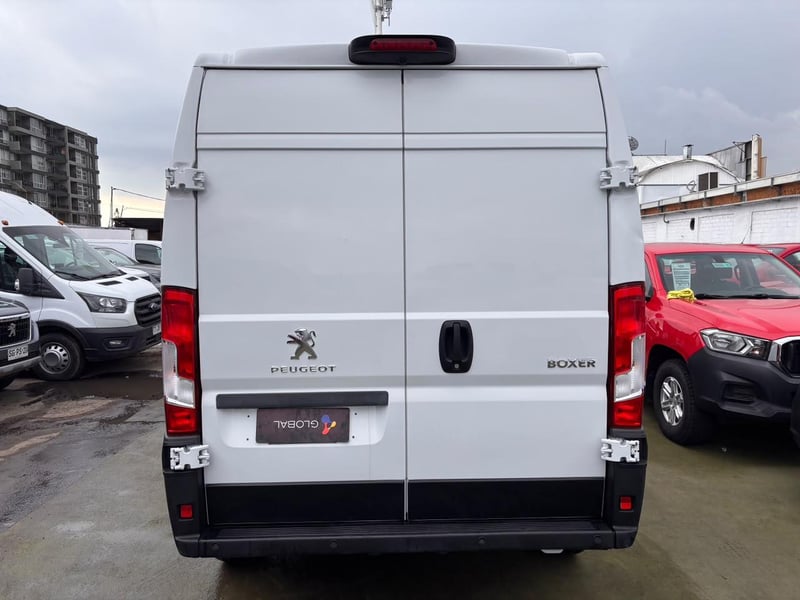 Peugeot Boxer L2H2 2.0 Diesel 2023 - Imagen 7 de 10