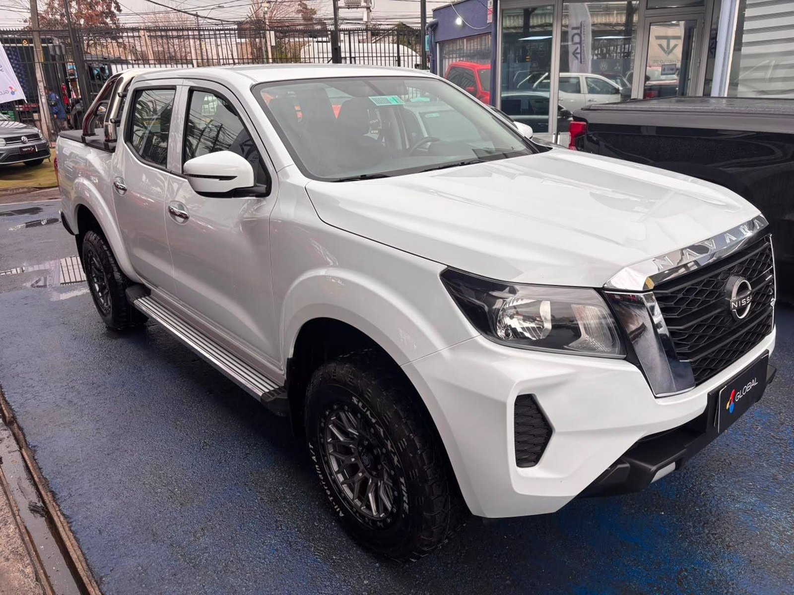 Nissan NAVARA (D23) DC 2.3 HO AT 4X4 XE 4X4 2.3 DIESEL 2024 - Foto 3 de 10