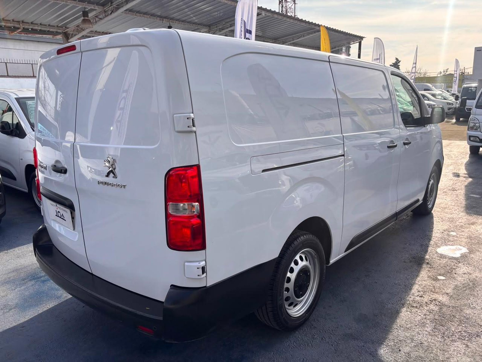 Peugeot EXPERT 2023 - Imagen 8 de 10