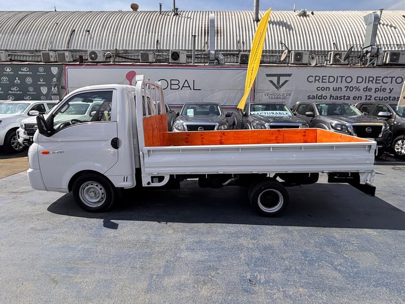 Hyundai PORTER II HI SUPER DOHC 2.5 2022 - Imagen 5 de 10