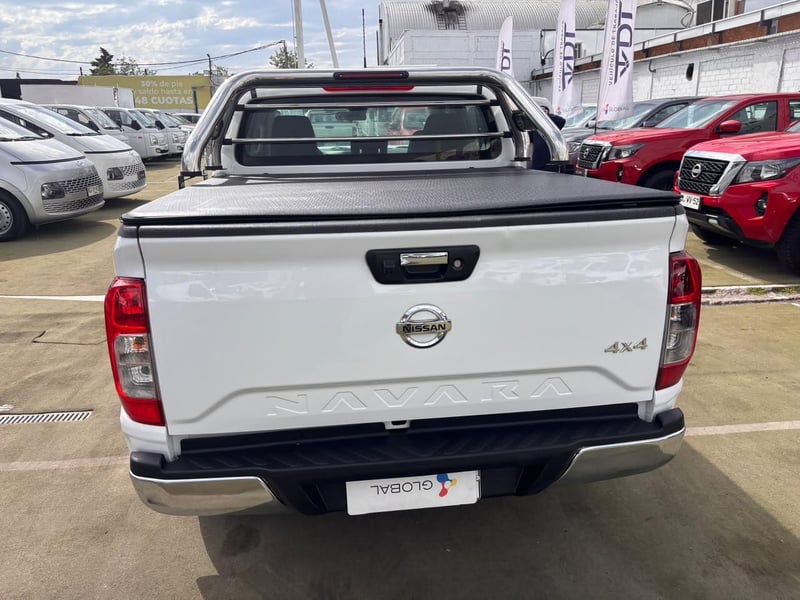 Nissan NAVARA XE 4X4 2.3 2022 - Imagen 7 de 10
