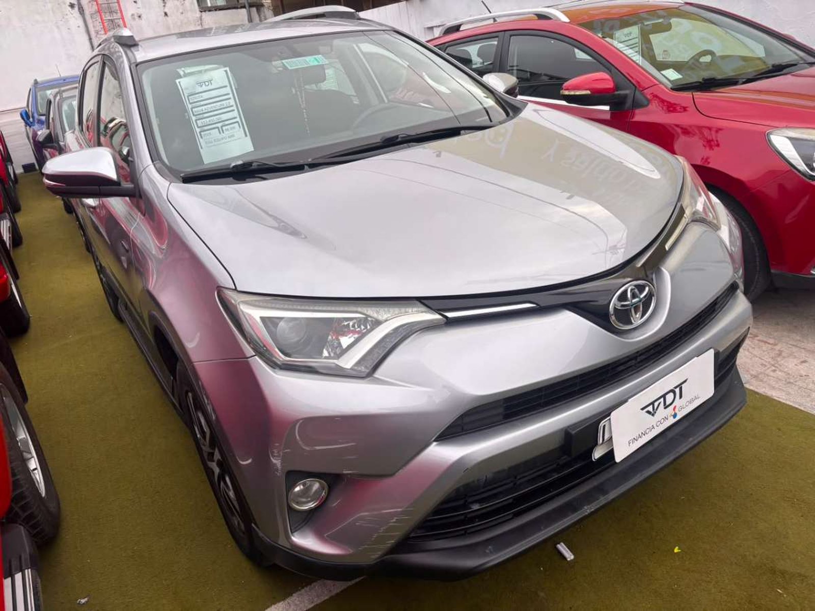 Toyota RAV 4 2019 - Imagen 3 de 10