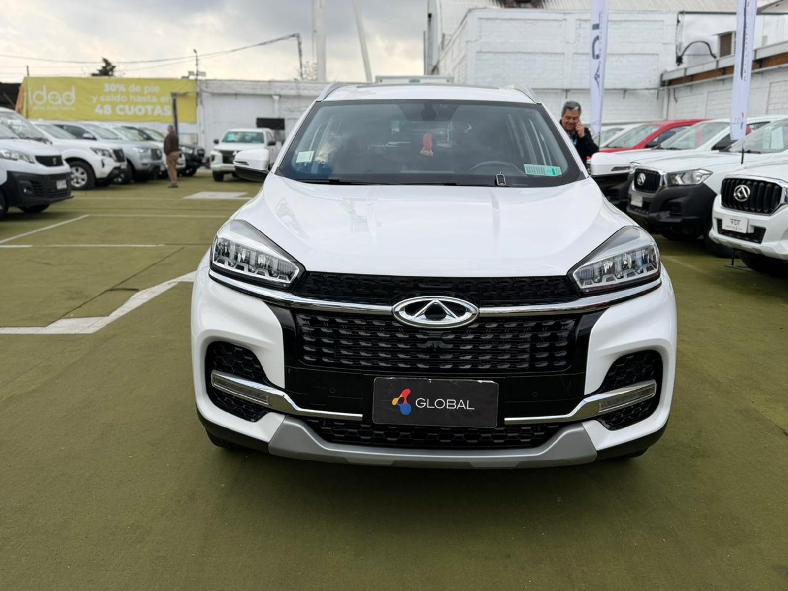 Chery TIGGO 8 GLX 1.5T 2021 - Foto 2 de 10