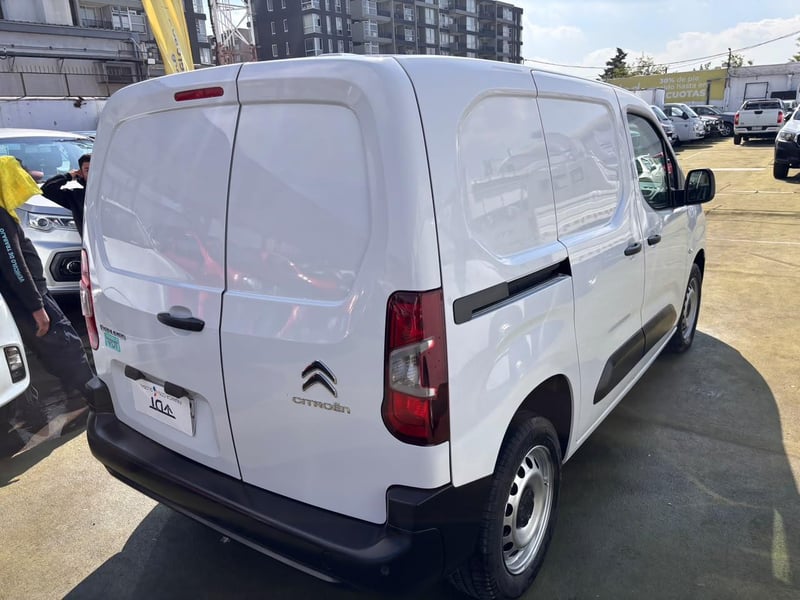 Citroën Berlingo 2024 - Imagen 8 de 10