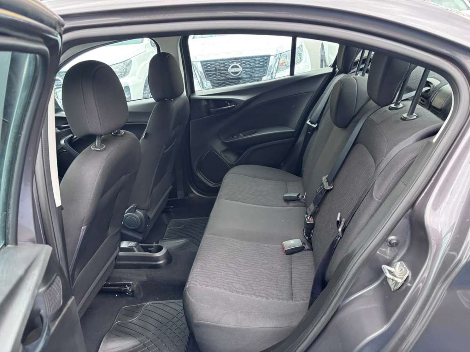 Fiat CRONOS DRIVE 1.8 AUT 2022 - Imagen 9 de 10