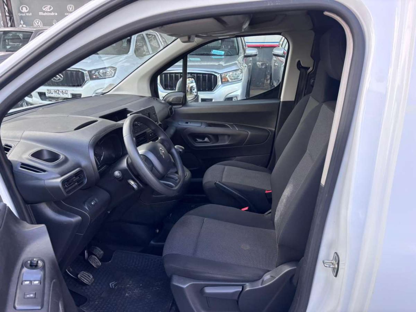 Citroën BERLINGO 1.5 2023 - Imagen 9 de 10