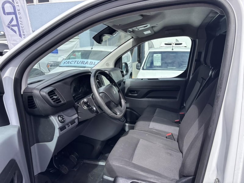 Peugeot EXPERT Premium Long 2.0 HDi 2023 - Imagen 10 de 10