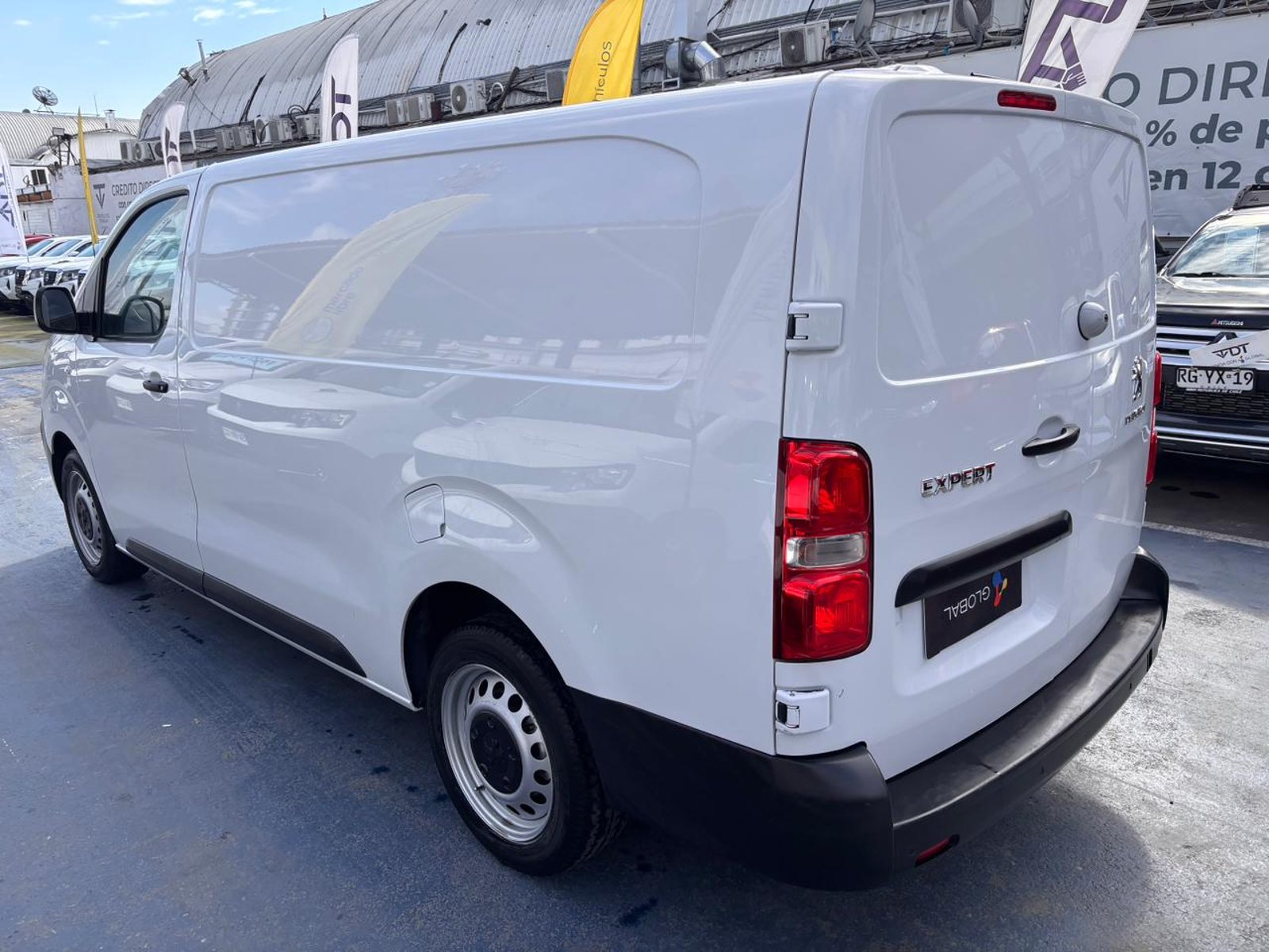 Peugeot EXPERT Premium Long 2.0 HDi 2024 - Imagen 6 de 10