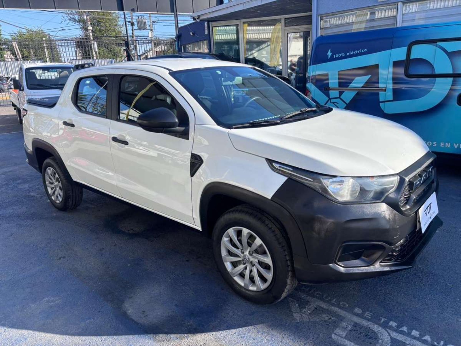 RAM 700SLT 2023 - Foto 3 de 10