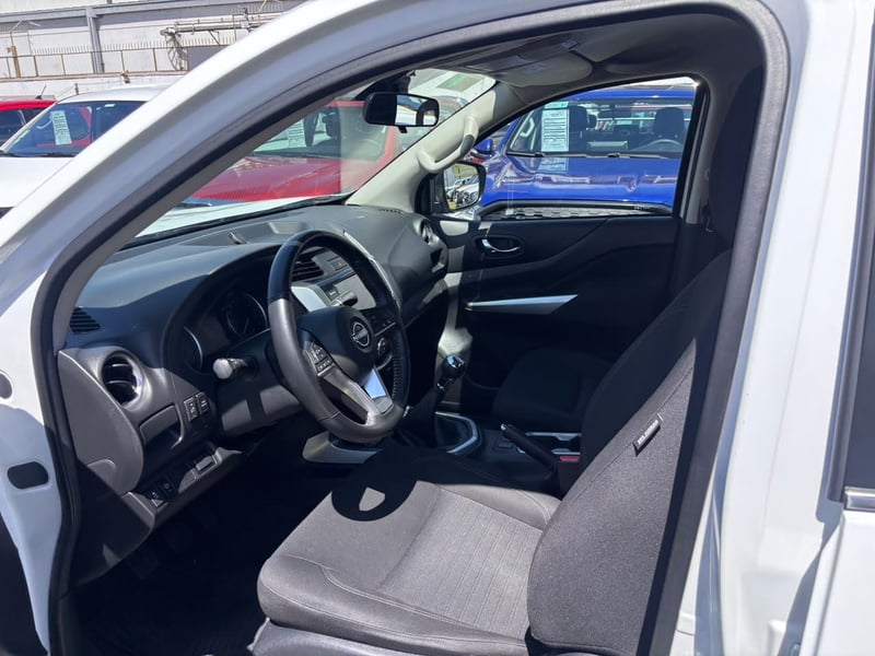 Nissan NAVARA XE 4X4 2.3 2023 - Imagen 10 de 10