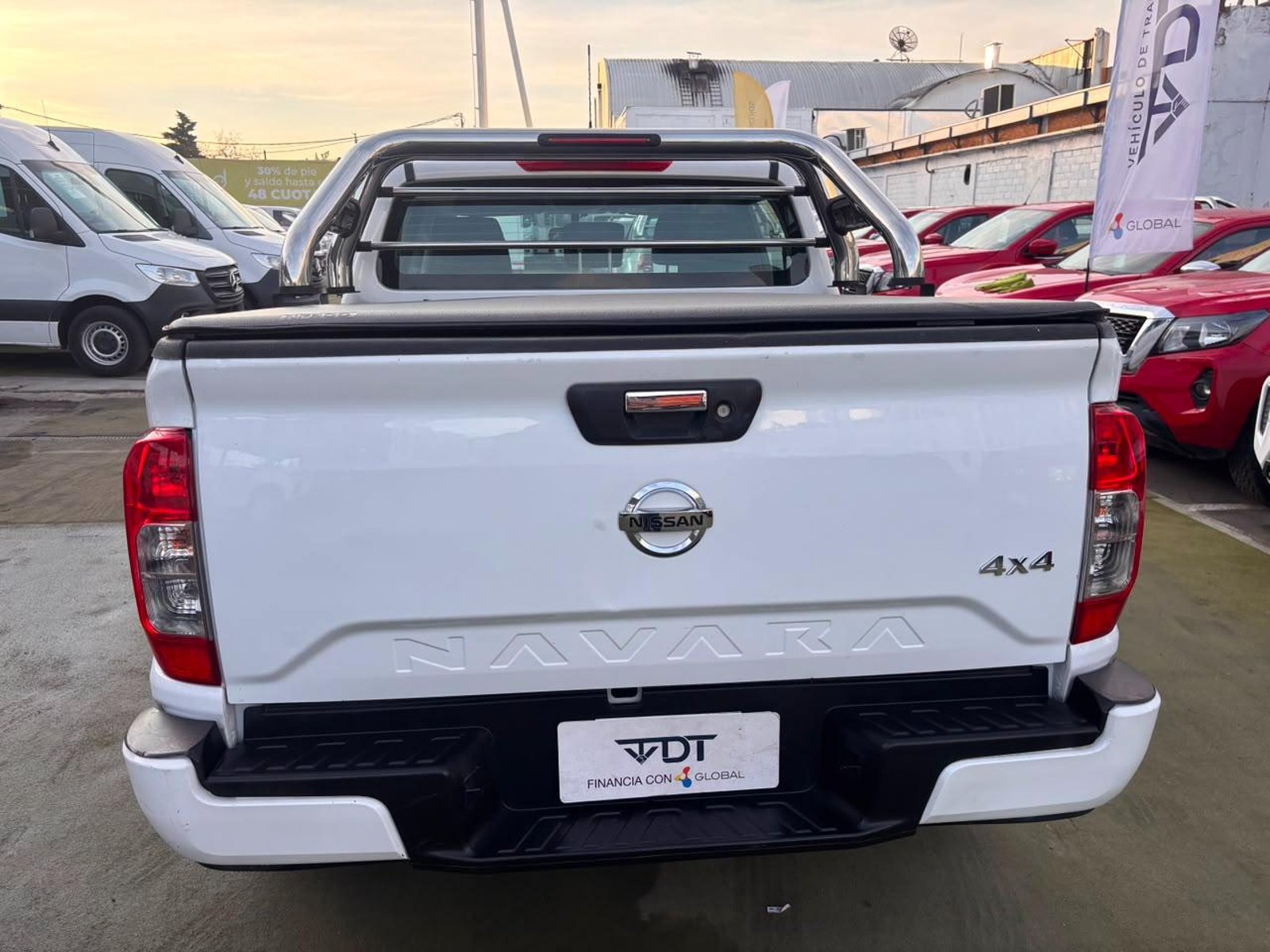 Nissan NAVARA SE 4X4 2.3 2022 - Imagen 7 de 10