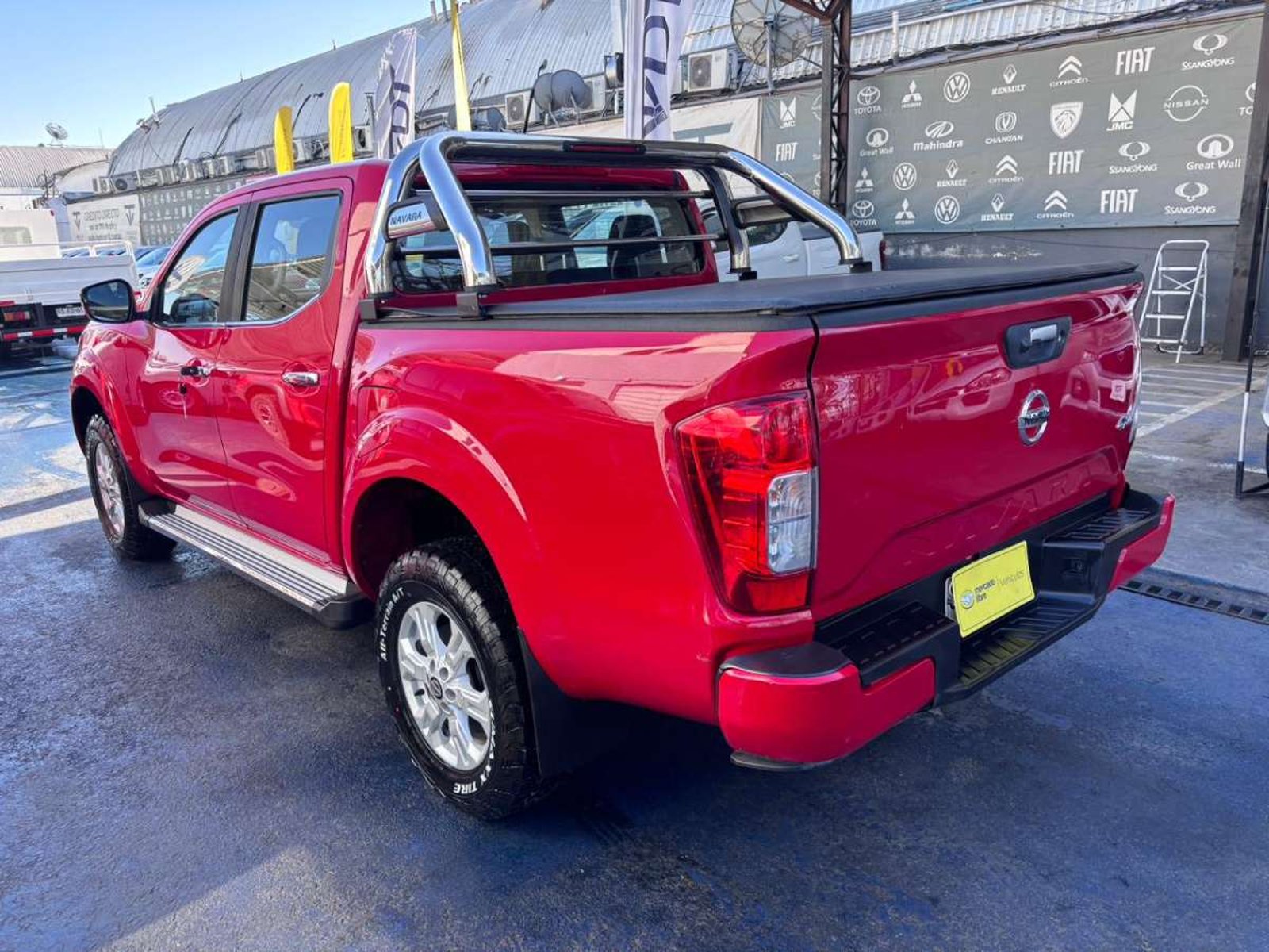 Nissan NAVARA D CAB 4X4 2.3 AT XE AT 4X4 2022 - Imagen 6 de 10