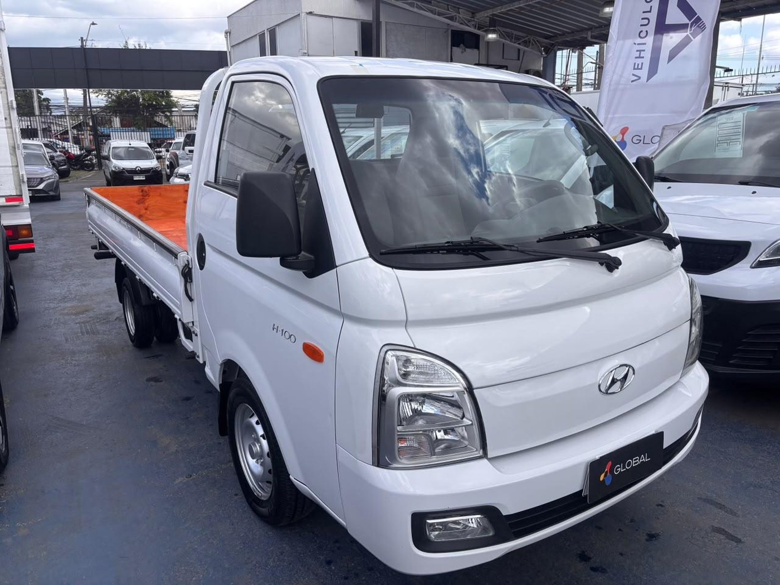 Hyundai PORTER 2024 - Foto 3 de 10