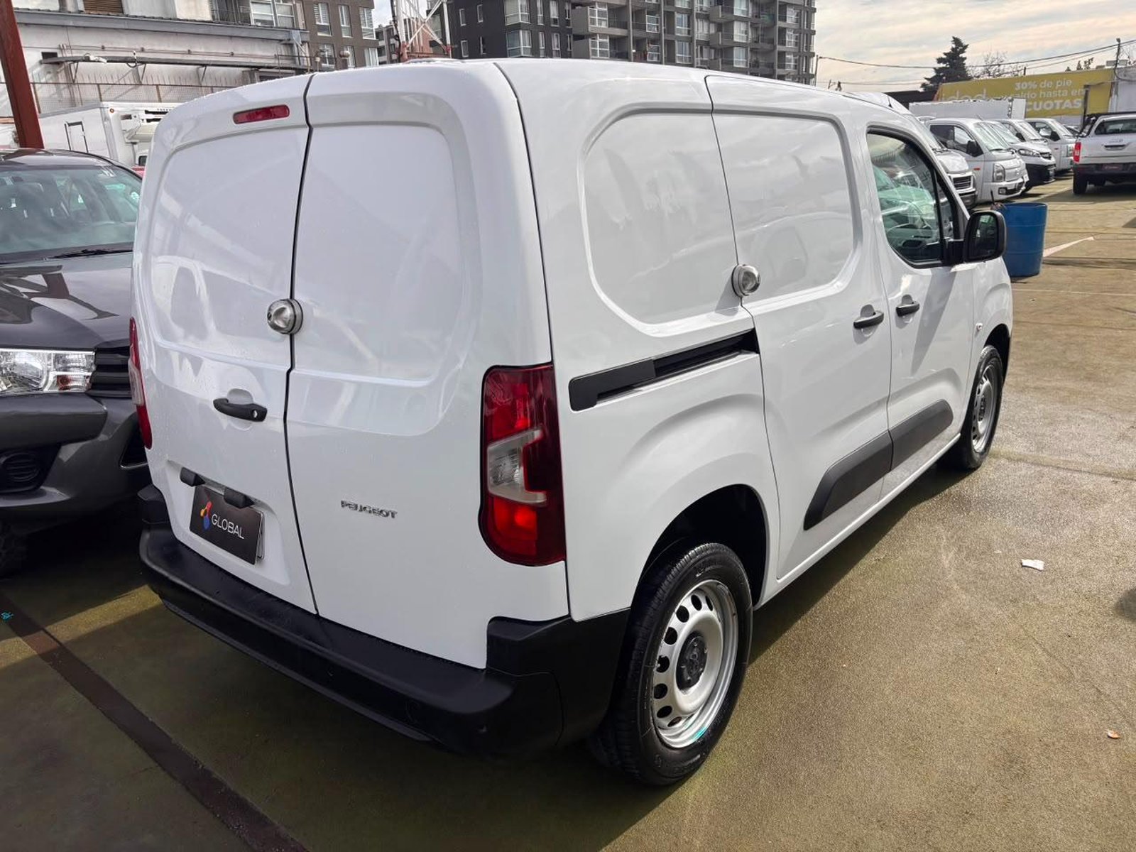 Peugeot PARTNER 2023 - Imagen 8 de 10