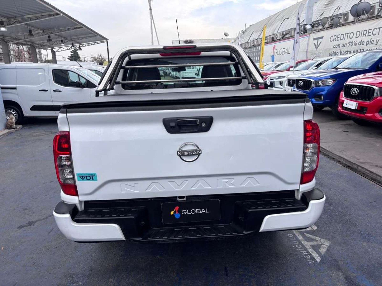 Nissan NAVARA D CAB 2.3 2023 - Imagen 7 de 10
