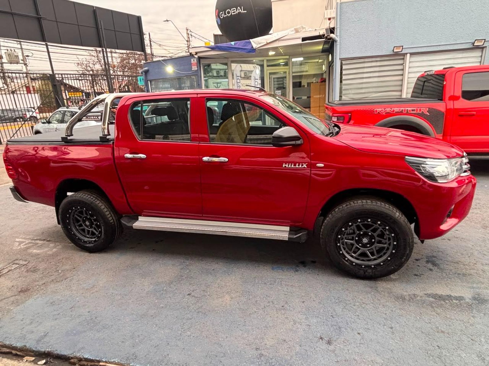Toyota HILUX DX 2.4 4x4 2023 - Foto 4 de 10