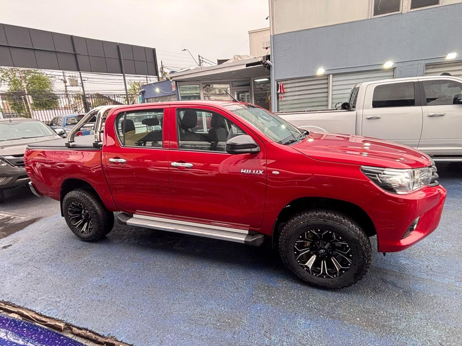 Toyota HILUX 4X4 2.4 MT 2024 - Foto 4 de 10