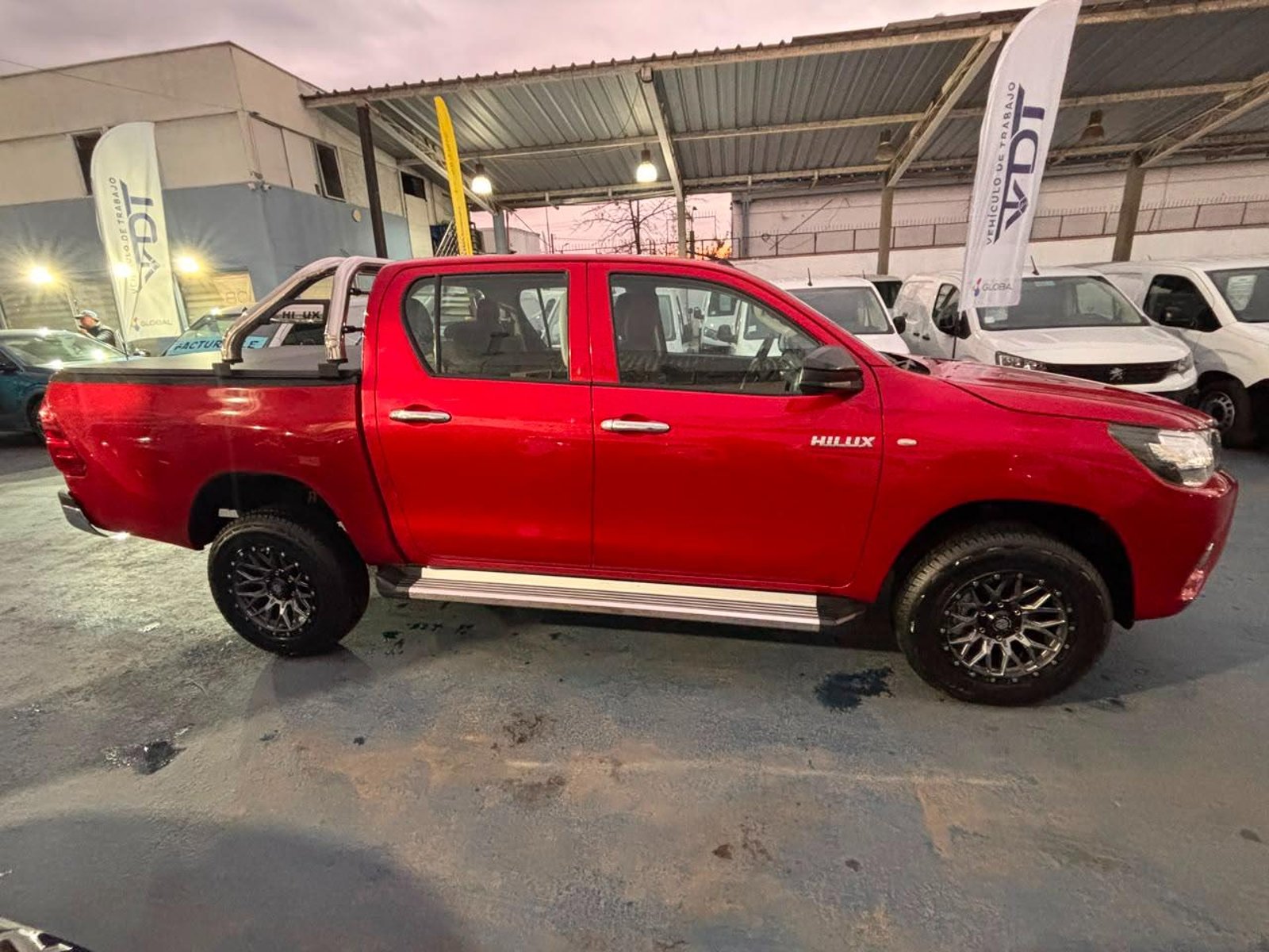 Toyota HILUX 2022 - Imagen 4 de 10