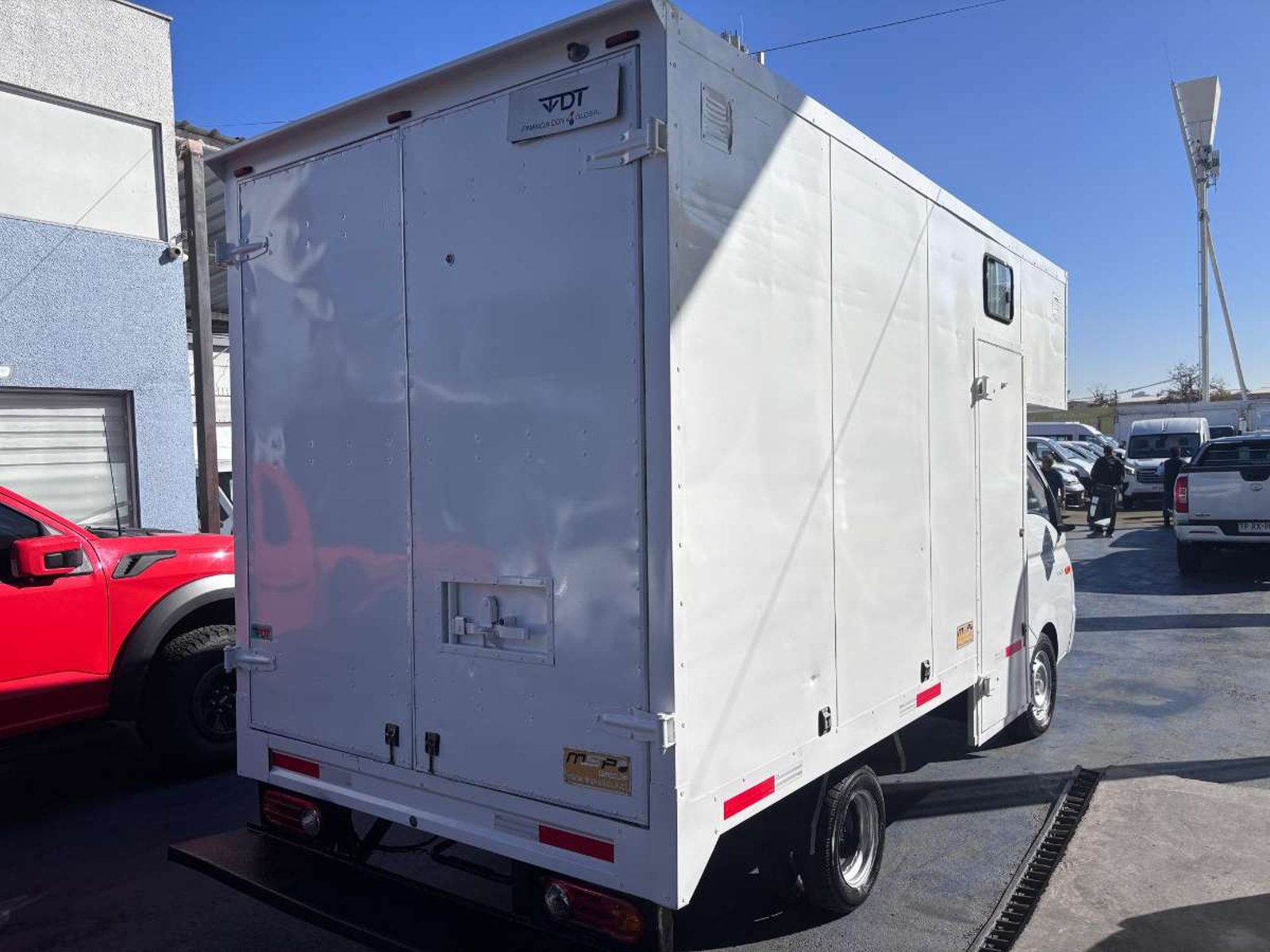 Hyundai PORTER II HI SUPER DOHC 2.5 2022 - Imagen 8 de 10