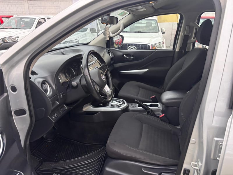 Nissan NAVARA XE 4X4 AT 2.3 DIESEL 2023 - Imagen 10 de 10