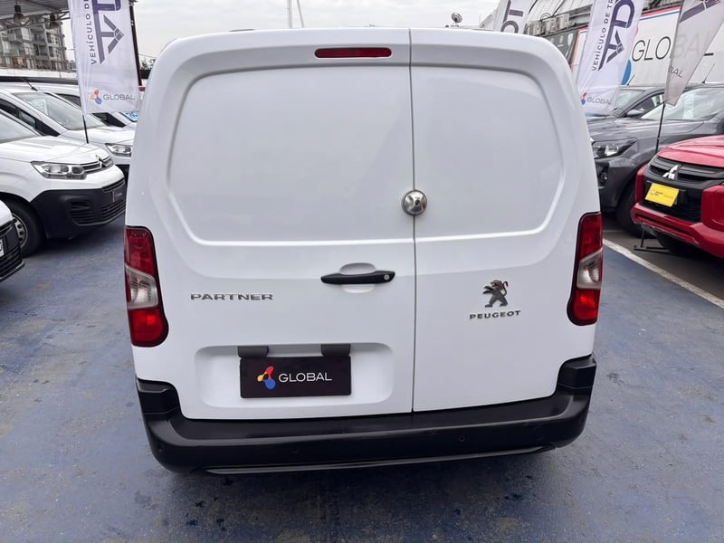 Peugeot NUEVA PARTNER 1.6 HDi 90HP Pack AA EV 2024 - Imagen 7 de 10