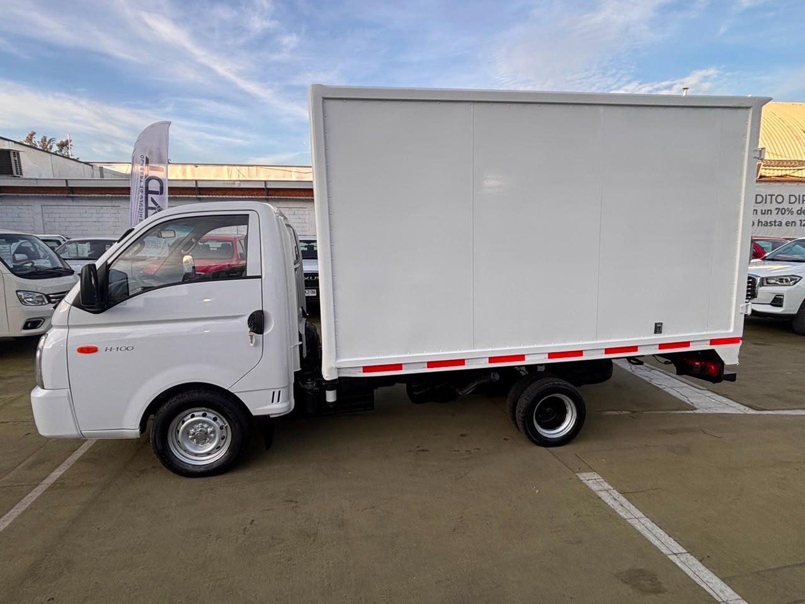 Hyundai PORTER II HI SUPER DOHC 2.5 2023 - Foto 5 de 10