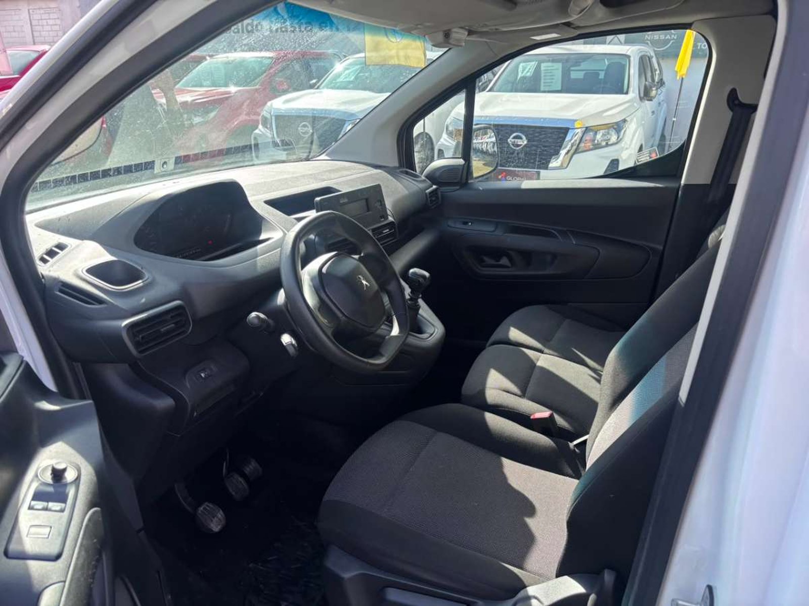 Peugeot PARTNER L1 BLUE HDI 100 1.5 2023 - Imagen 10 de 10